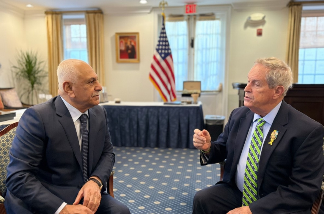 جێگری سەرۆک لەگەڵ کۆنگرێسمان جۆ ویڵسن کۆبووەوە