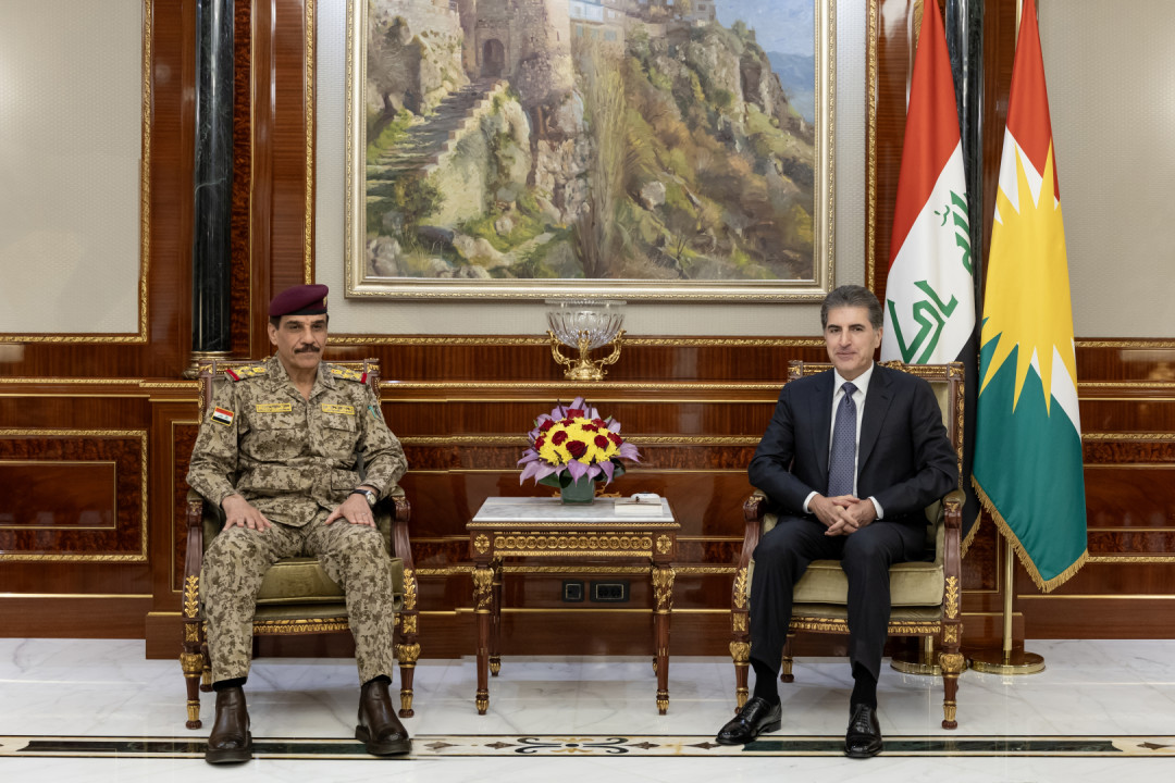 Serok Nêçîrvan Barzanî ligel şandeke bilind a serbazî ya Iraqê civiya