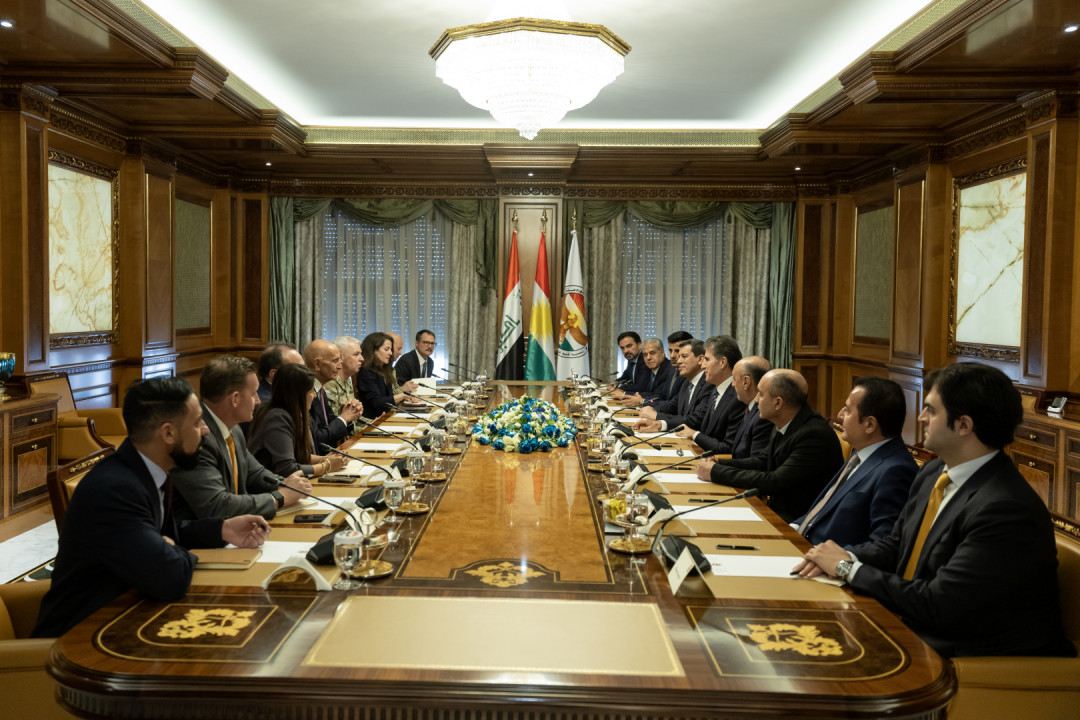 Serok Nêçîrvan Barzanî ligel Tom Barrack û Mazlûm Ebdî civîya