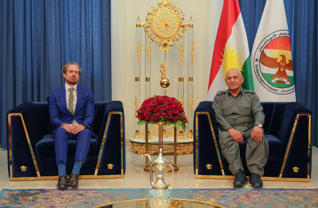 کونسوڵی گشتیی بەریتانیا ماڵئاوایی لە جێگری سەرۆک دەکات
