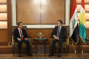 سهرۆك نێچيرڤان بارزانى لهگهڵ پارێزگارى شرنهخ و شاندێكى ياوهرى كۆبووهوه