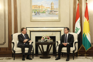 President Nechirvan Barzani receives the Ambassador of France