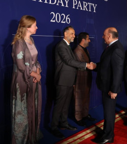 سەرۆکی دیوان بەشداری لە ئاهەنگی ڕۆژی لەدایکبوونی شا ـی شانشینی یەکگرتوودا دەکات